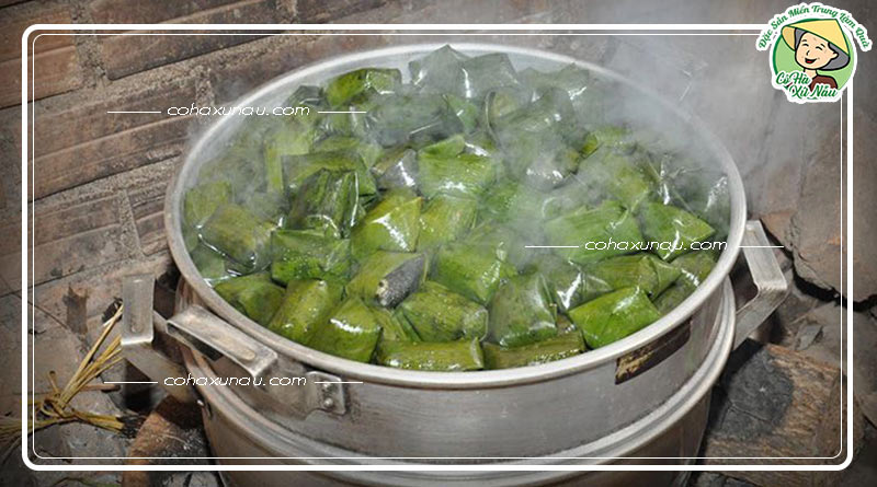 Đặc sản bánh ít lá gai Bình Định