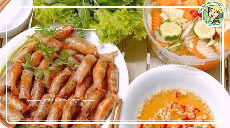Mua chả ram tôm đất Bình Định