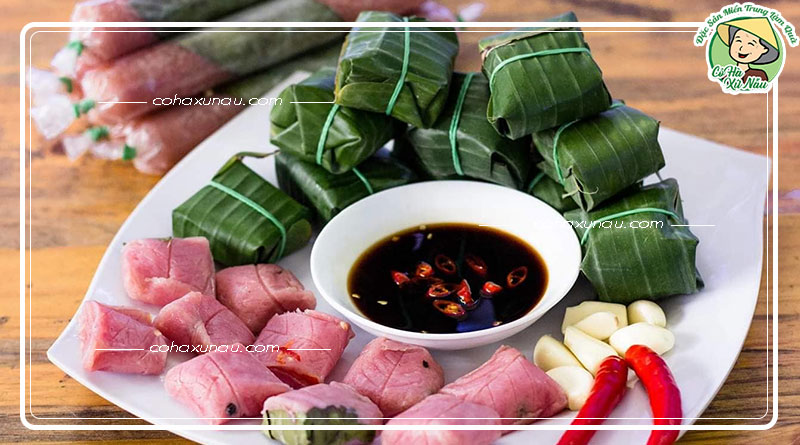 Nem chua ngon ở Sài Gòn