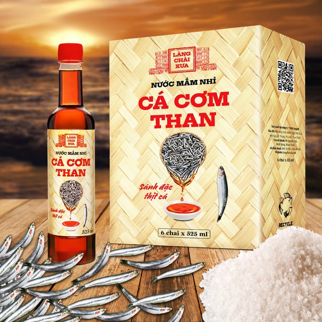 Nước mắm nhỉ cá cơm than Làng Chài Xưa cao cấp 525ml